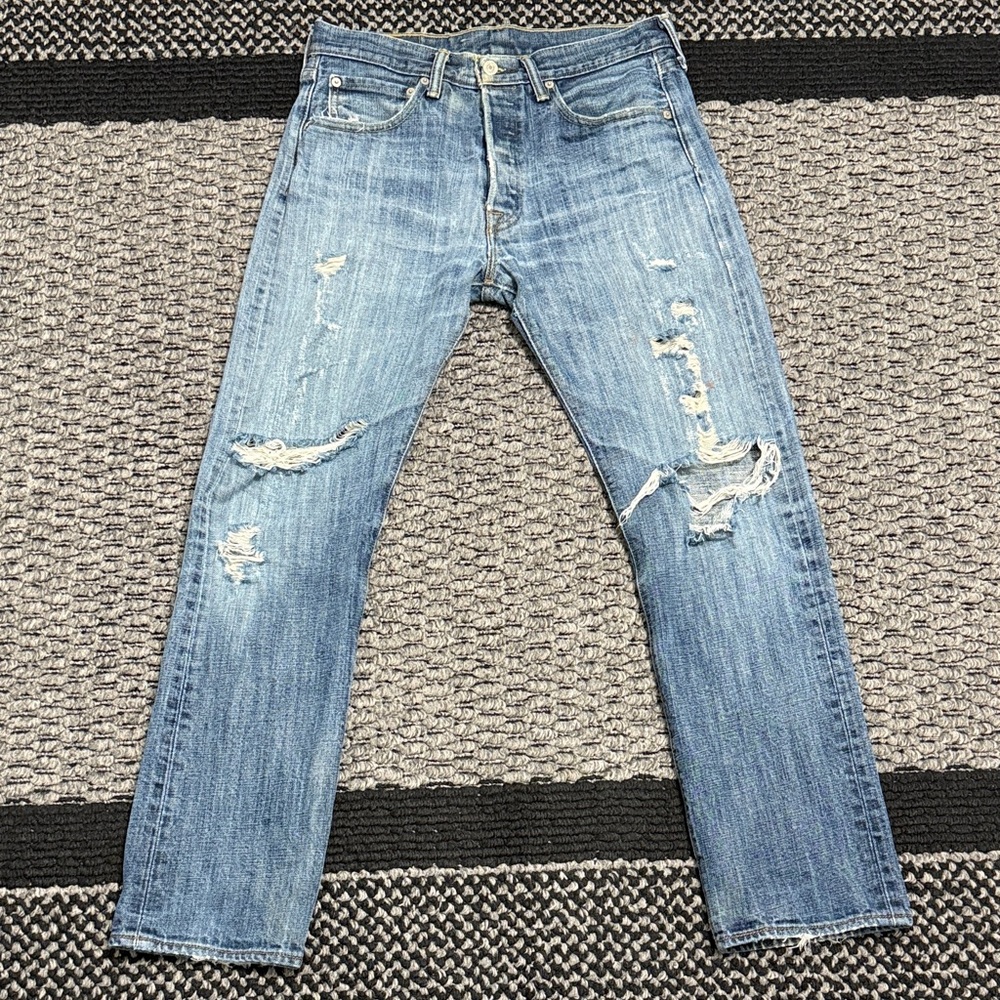 Levi’s 501 Jeans Mens 31 Distressed Rigid Denim Outdoor Workwear Rugged Retro